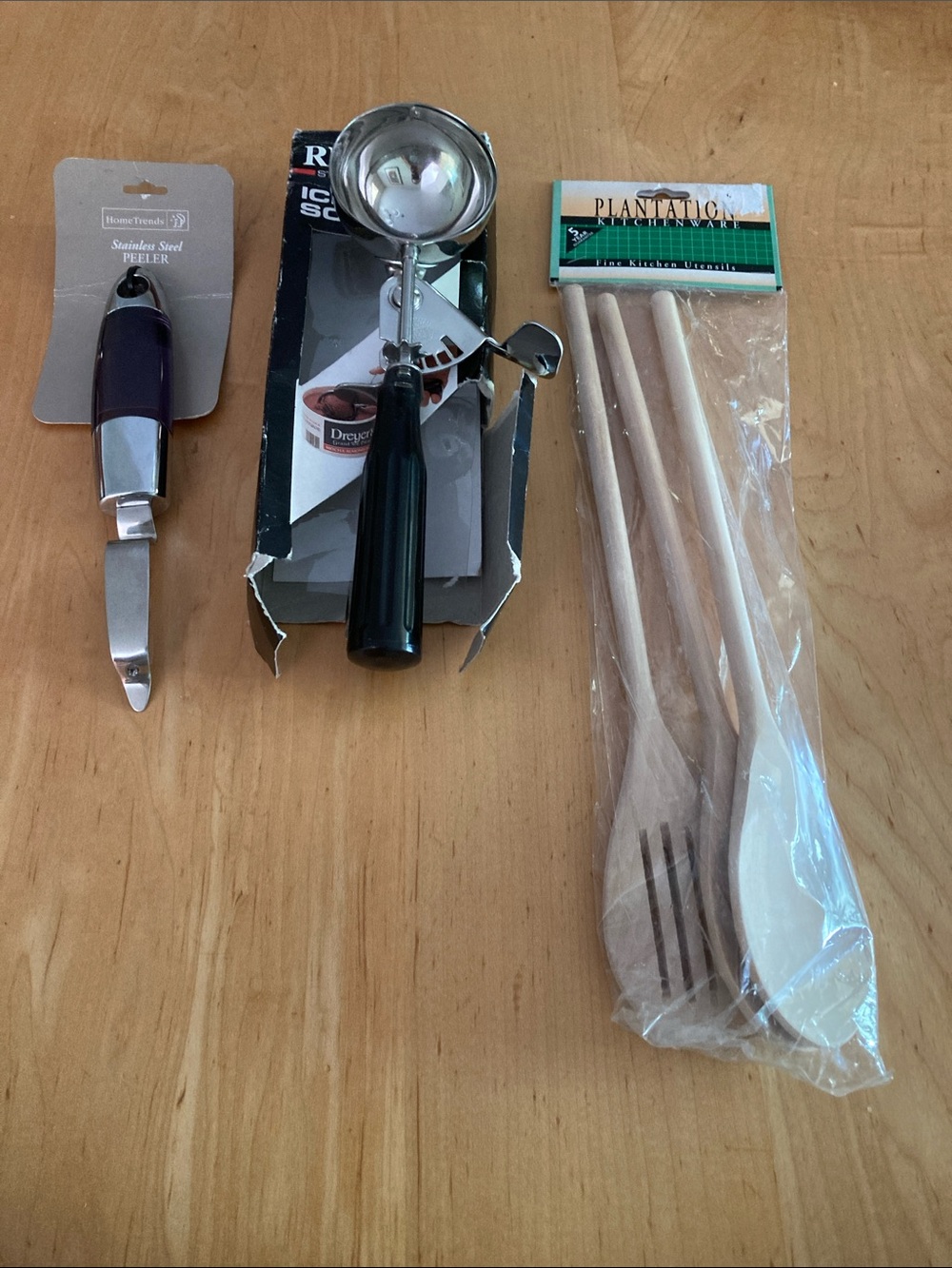 New with tags kitchen utensils